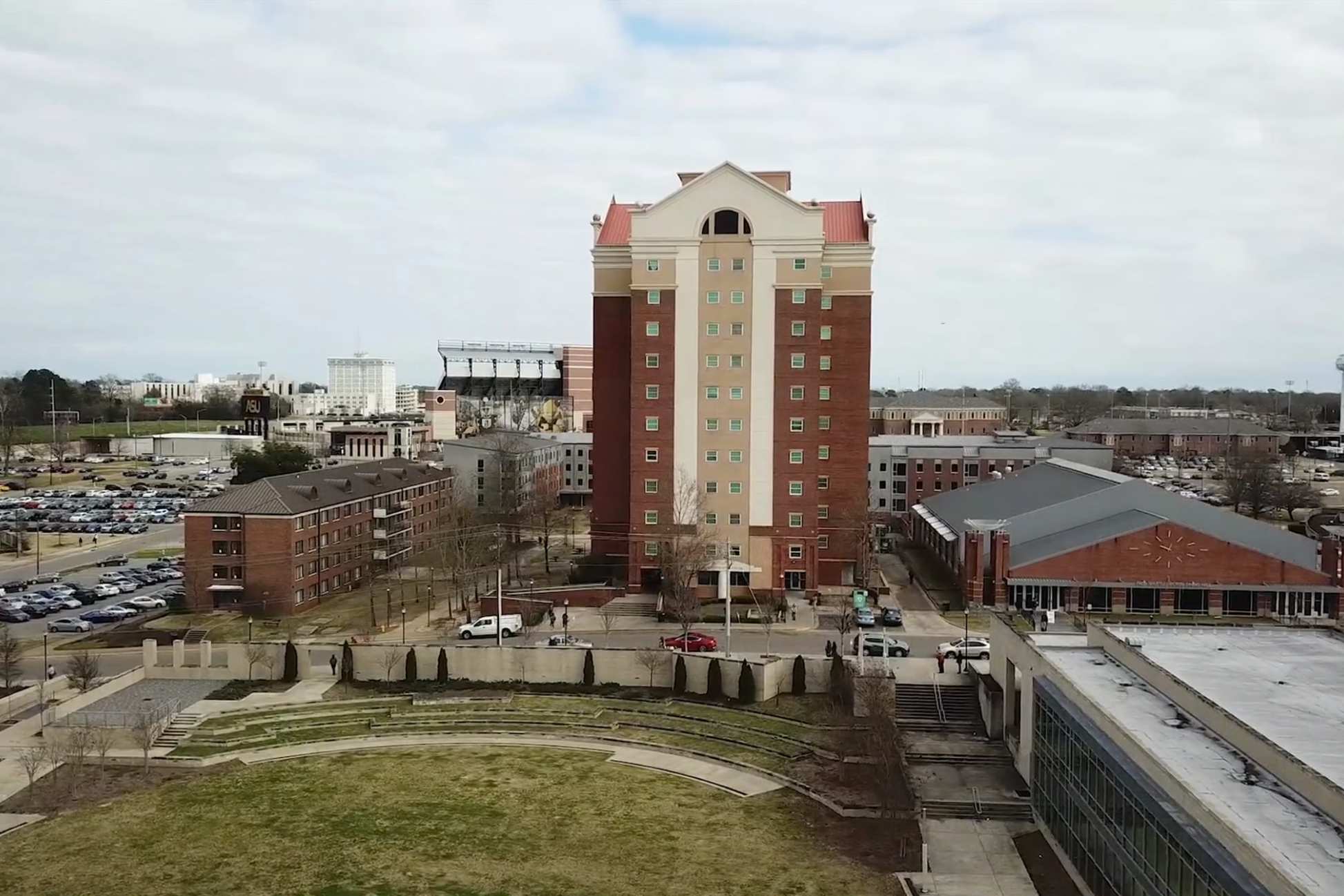 CJ DUNN TOWER exterior